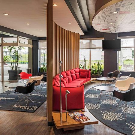 Готель Ibis Curitiba Aeroporto Сан-Жозе-дус-Піняйс Екстер'єр фото
