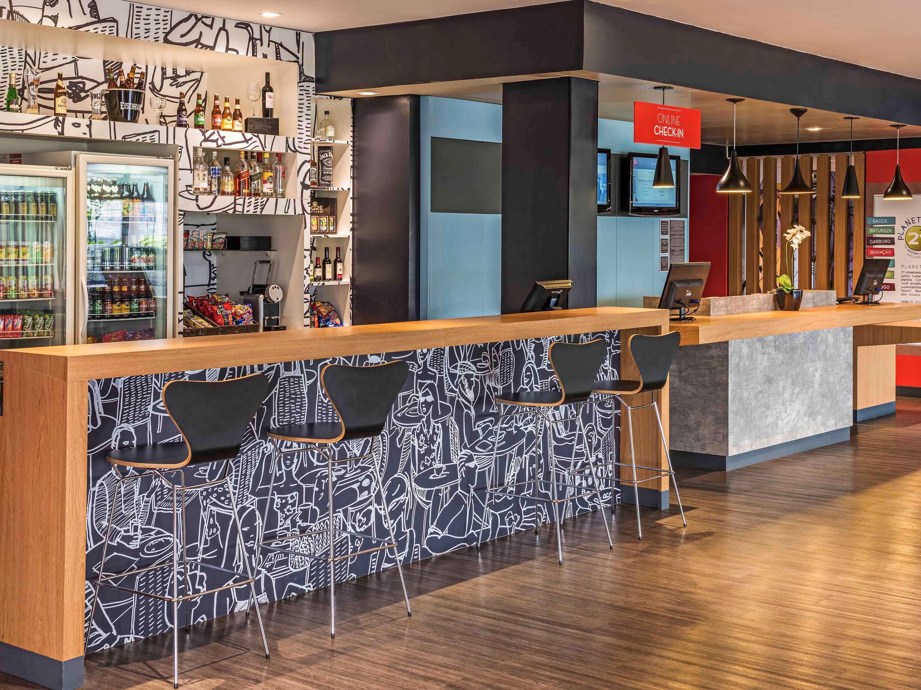 Готель Ibis Curitiba Aeroporto Сан-Жозе-дус-Піняйс Екстер'єр фото